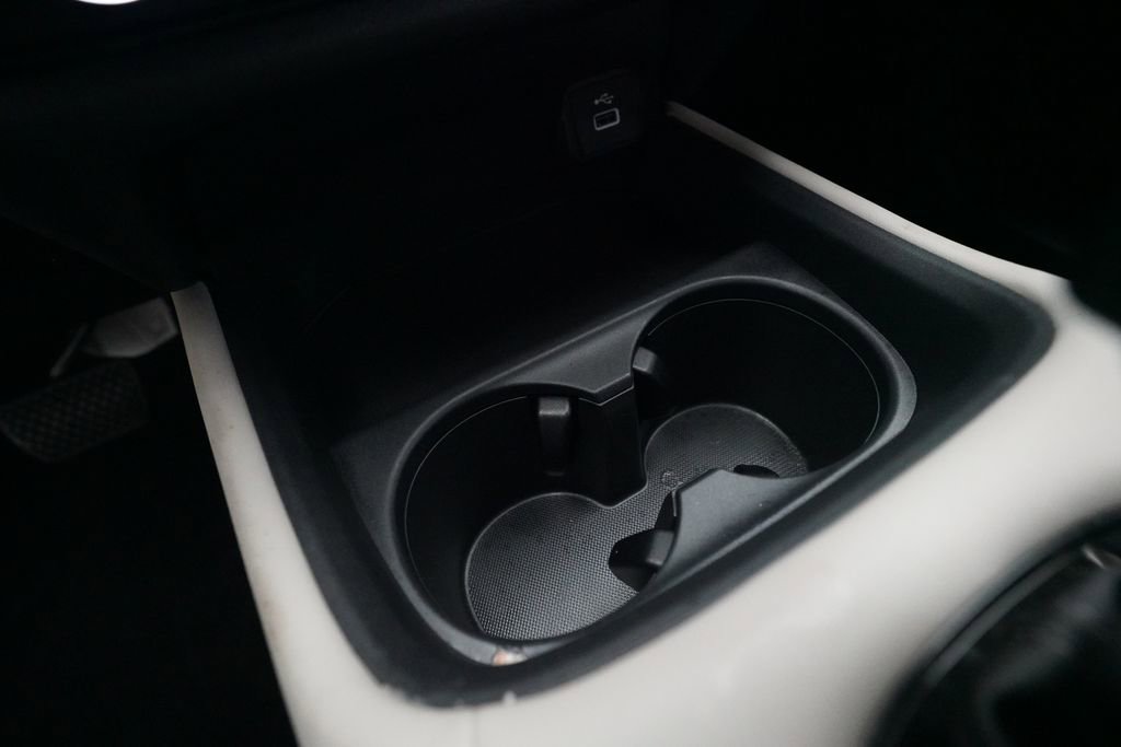 Certified 2025 Honda HR-V LX image 14