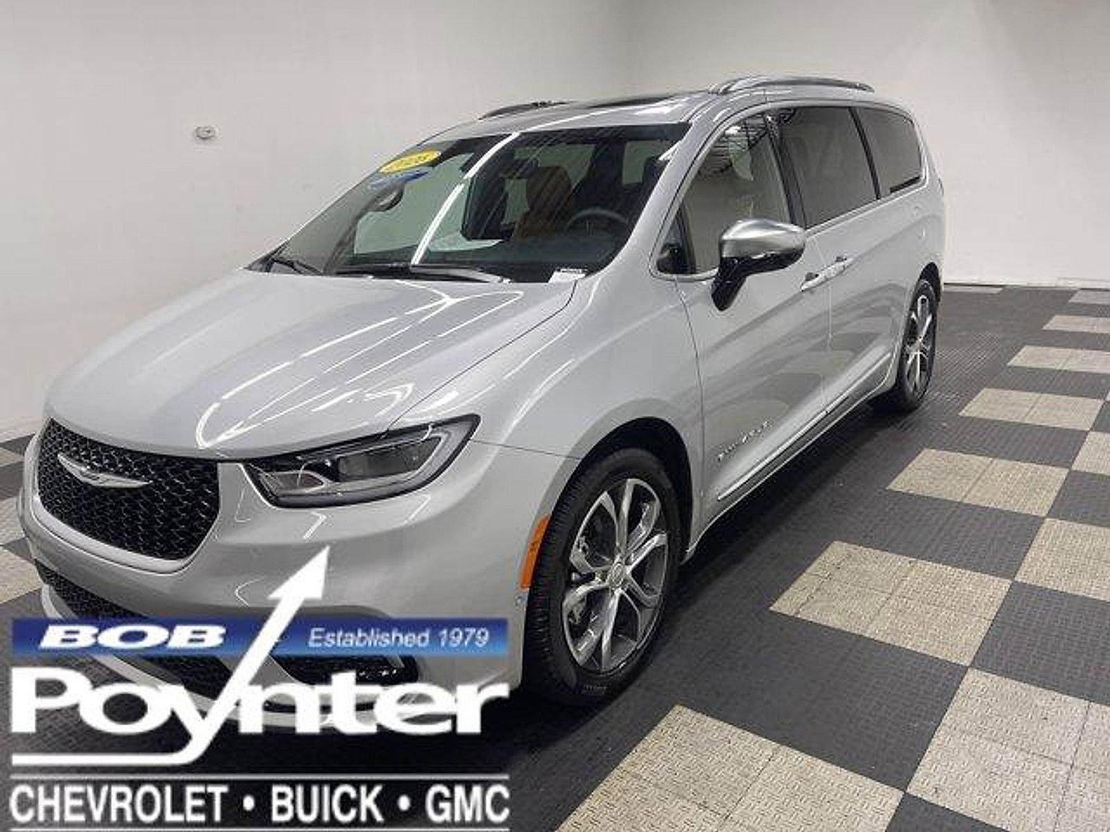 Used 2026 Chrysler Pacifica Pinnacle