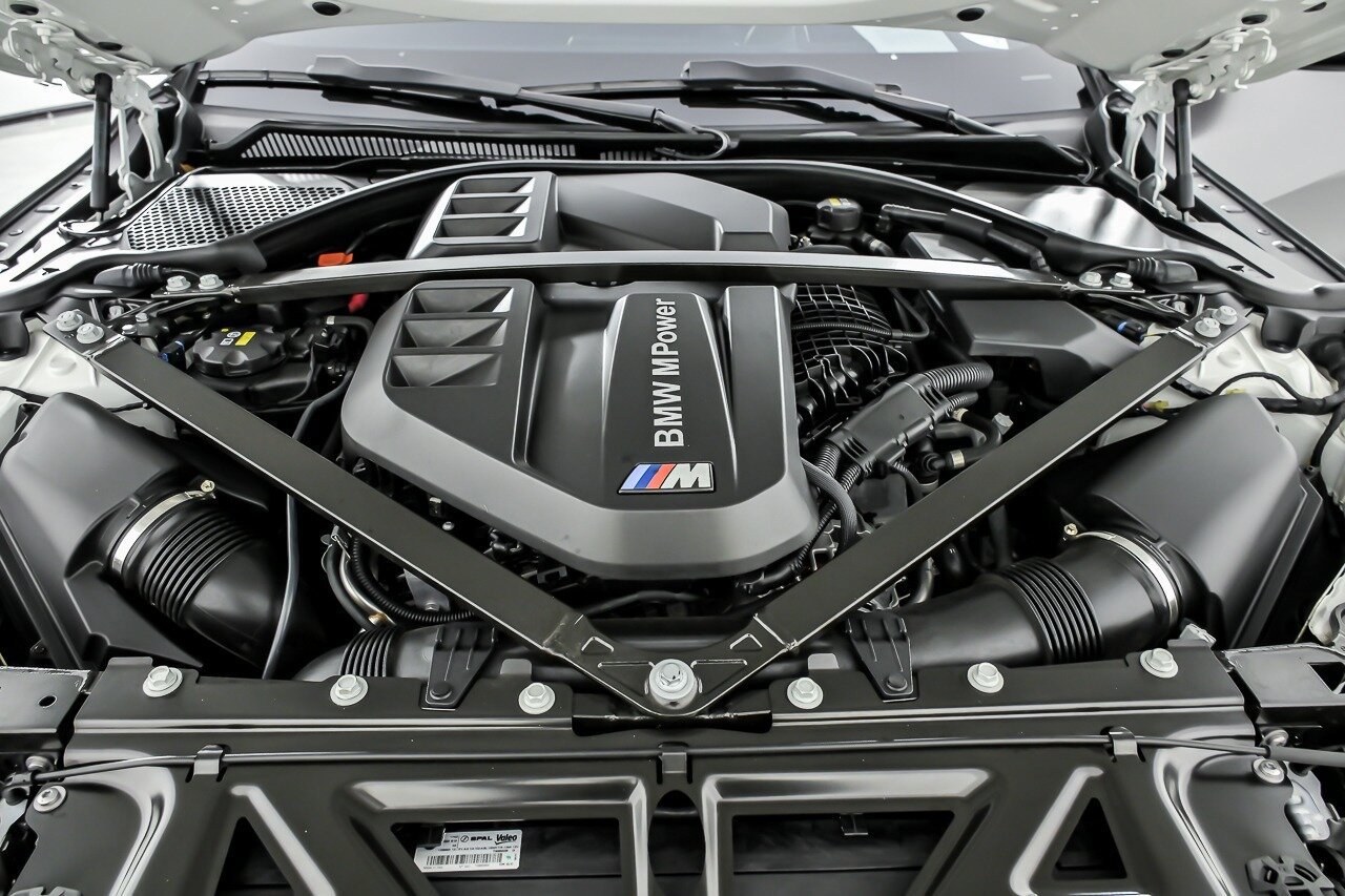 Used 2021 BMW M4 Competition w/ M Carbon Exterior Package RWD image 17