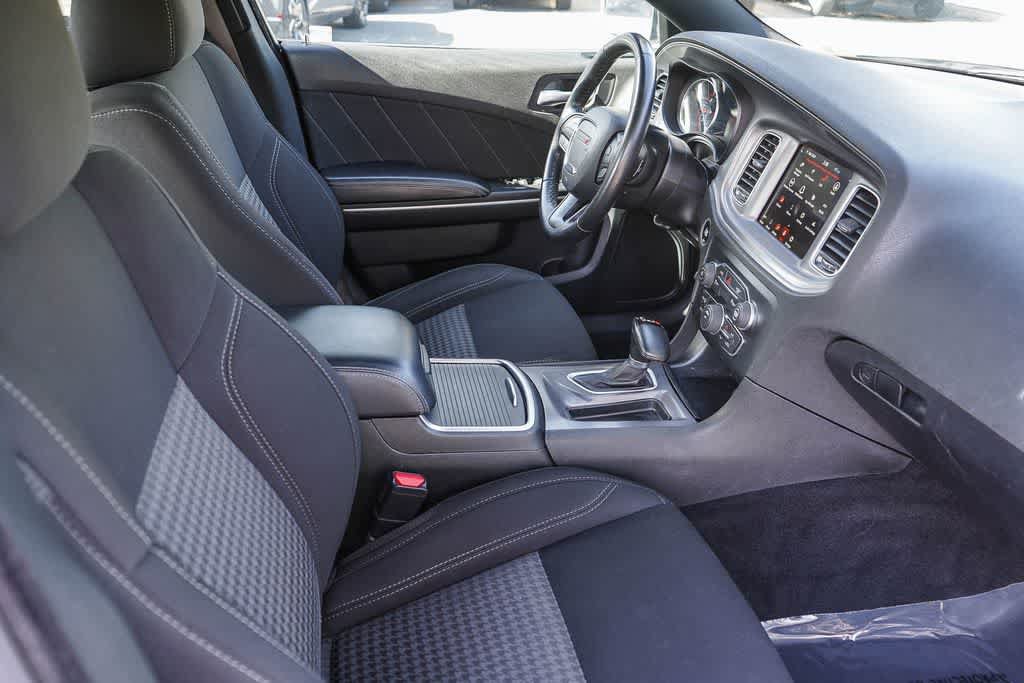 Used 2023 Dodge Charger SXT RWD image 15