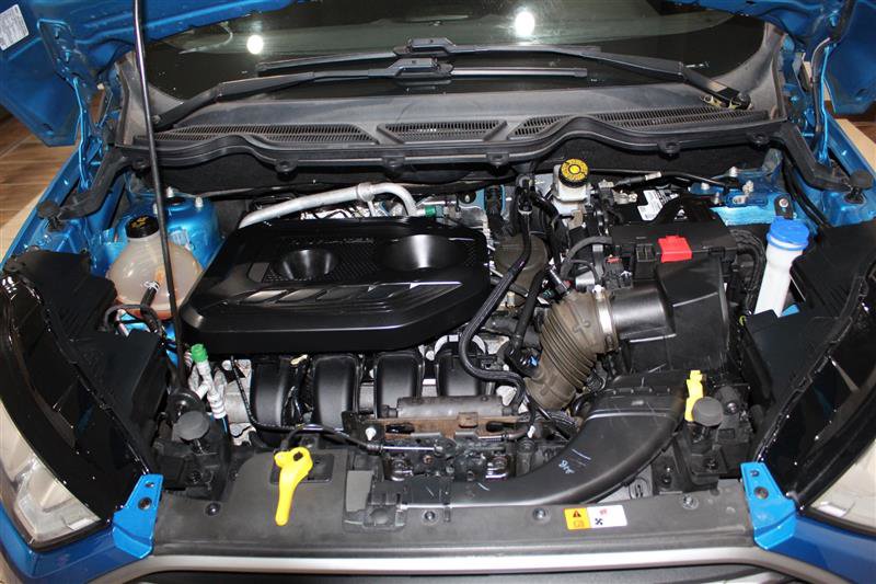 Used 2019 Ford EcoSport SE image 14