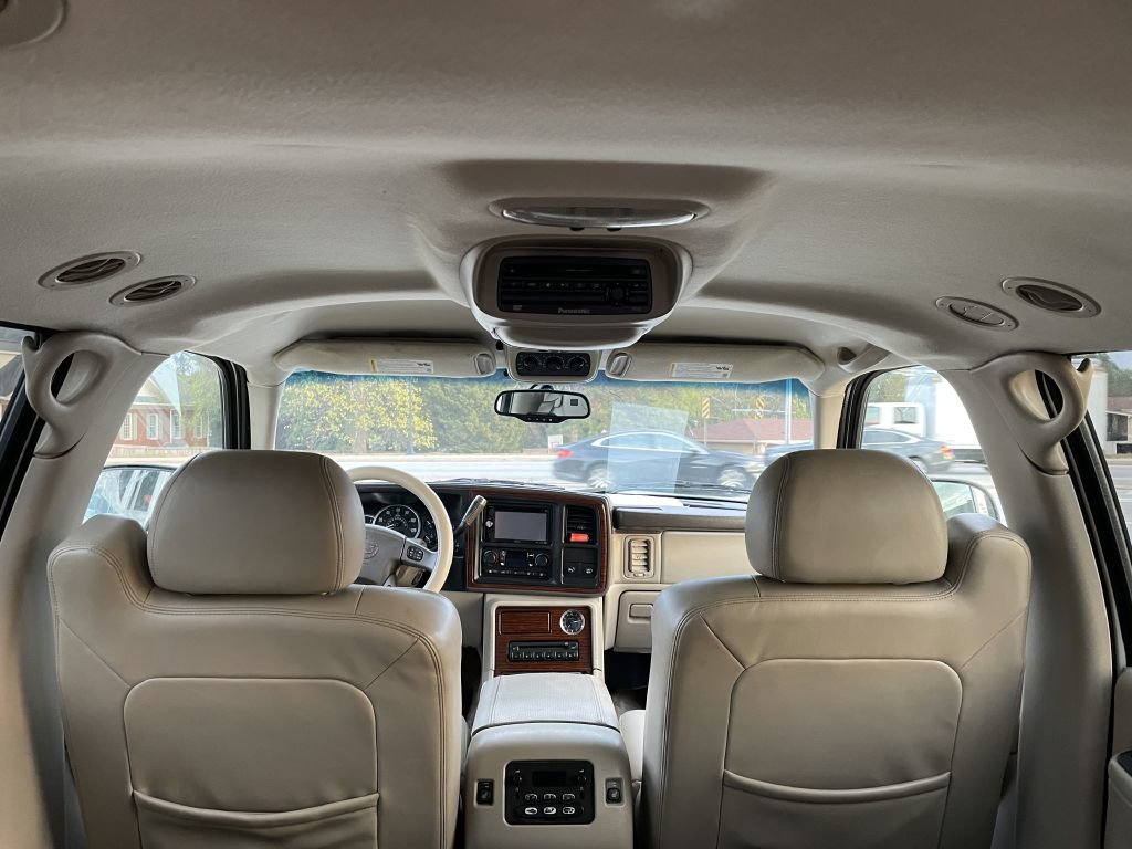 Used 2003 Cadillac Escalade LUXURY image 19