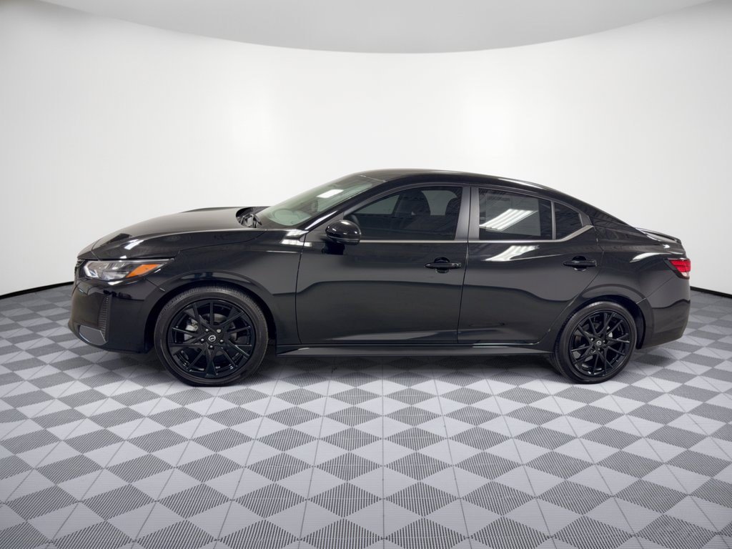 Used 2025 Nissan Sentra SR w/ Midnight Edition FWD image 2