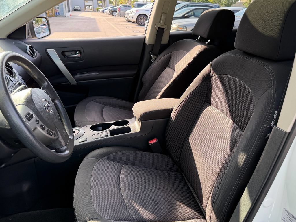 Used 2012 Nissan Rogue SV w/ Premium Pkg AWD/4WD image 10