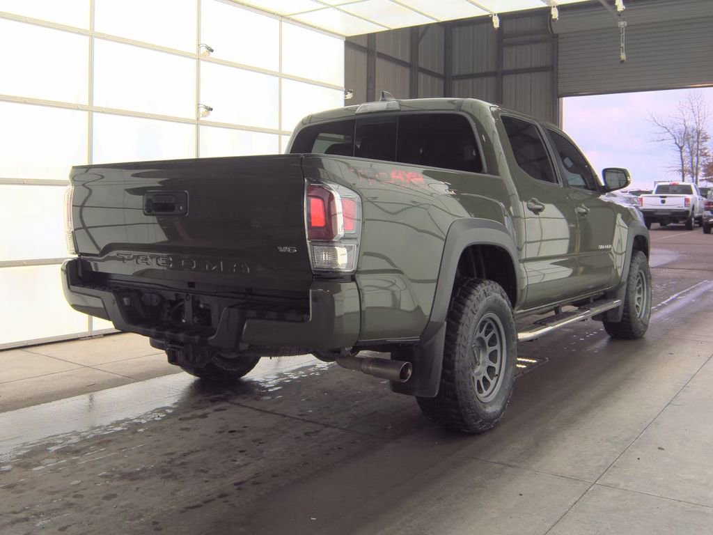 Used 2022 Toyota Tacoma TRD Off-Road w/ TRD Premium Off Road Package image 8