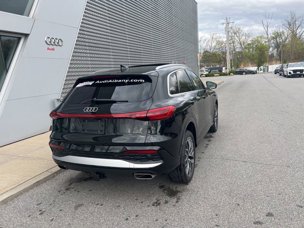 Used 2025 Audi Q5 Premium Plus w/ Premium Plus AWD/4WD image 27