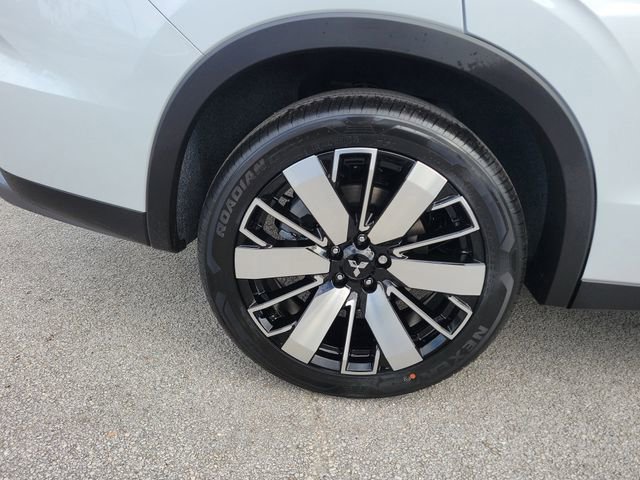 New 2026 Mitsubishi Outlander SE image 7