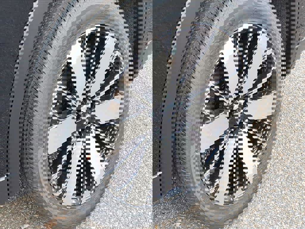 New 2026 Mitsubishi Outlander SE image 14