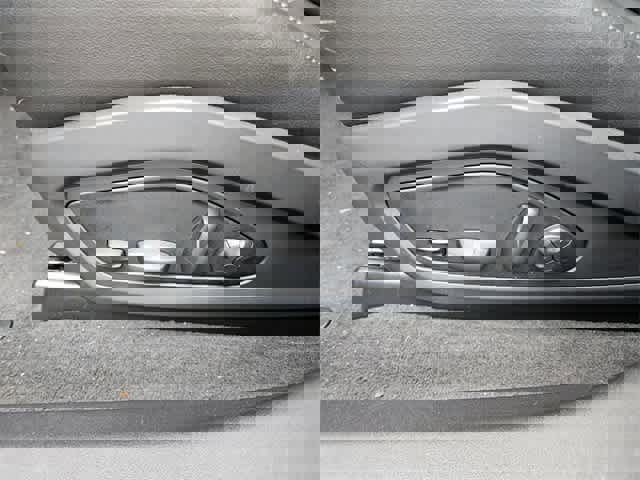 Used 2023 Porsche Taycan w/ Premium Package image 16