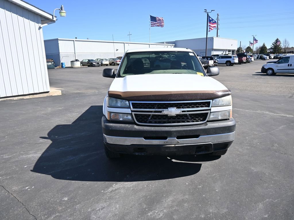 Used 2007 Chevrolet Silverado 2500 LT w/ Heavy-Duty Power Package image 10