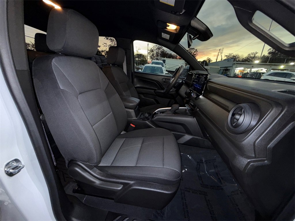 Used 2025 Chevrolet Colorado W/T w/ WT Custom Package image 22