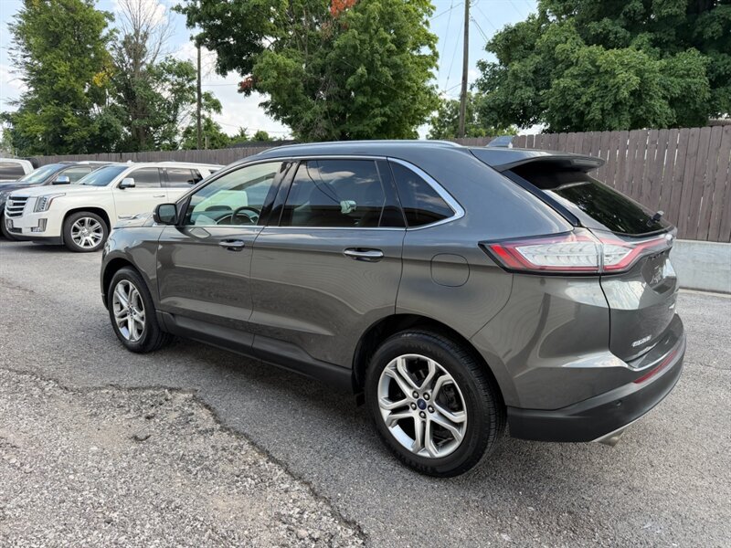 Used 2016 Ford Edge Titanium w/ Technology Package AWD/4WD image 7