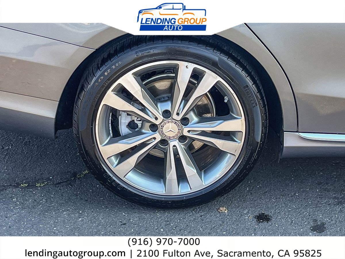 Used 2015 Mercedes-Benz C 300 4MATIC Sedan image 10