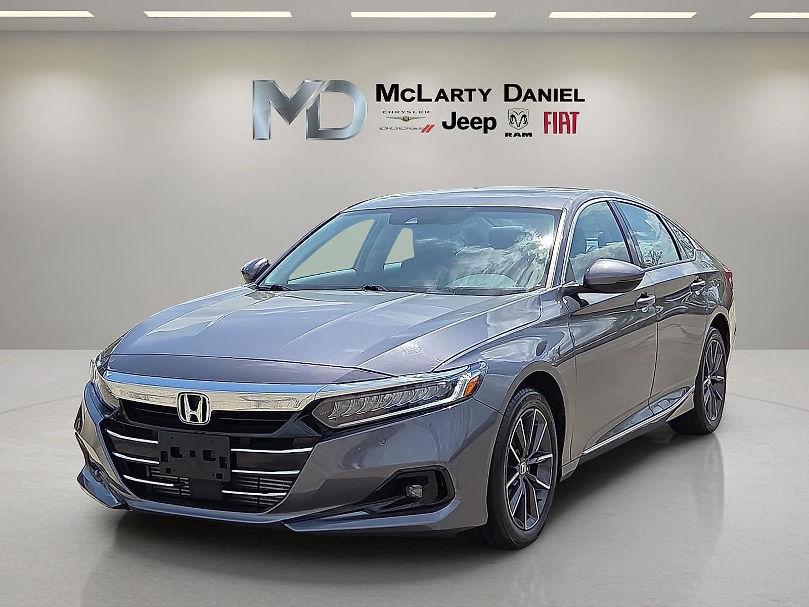 Used 2021 Honda Accord EX-L image 2
