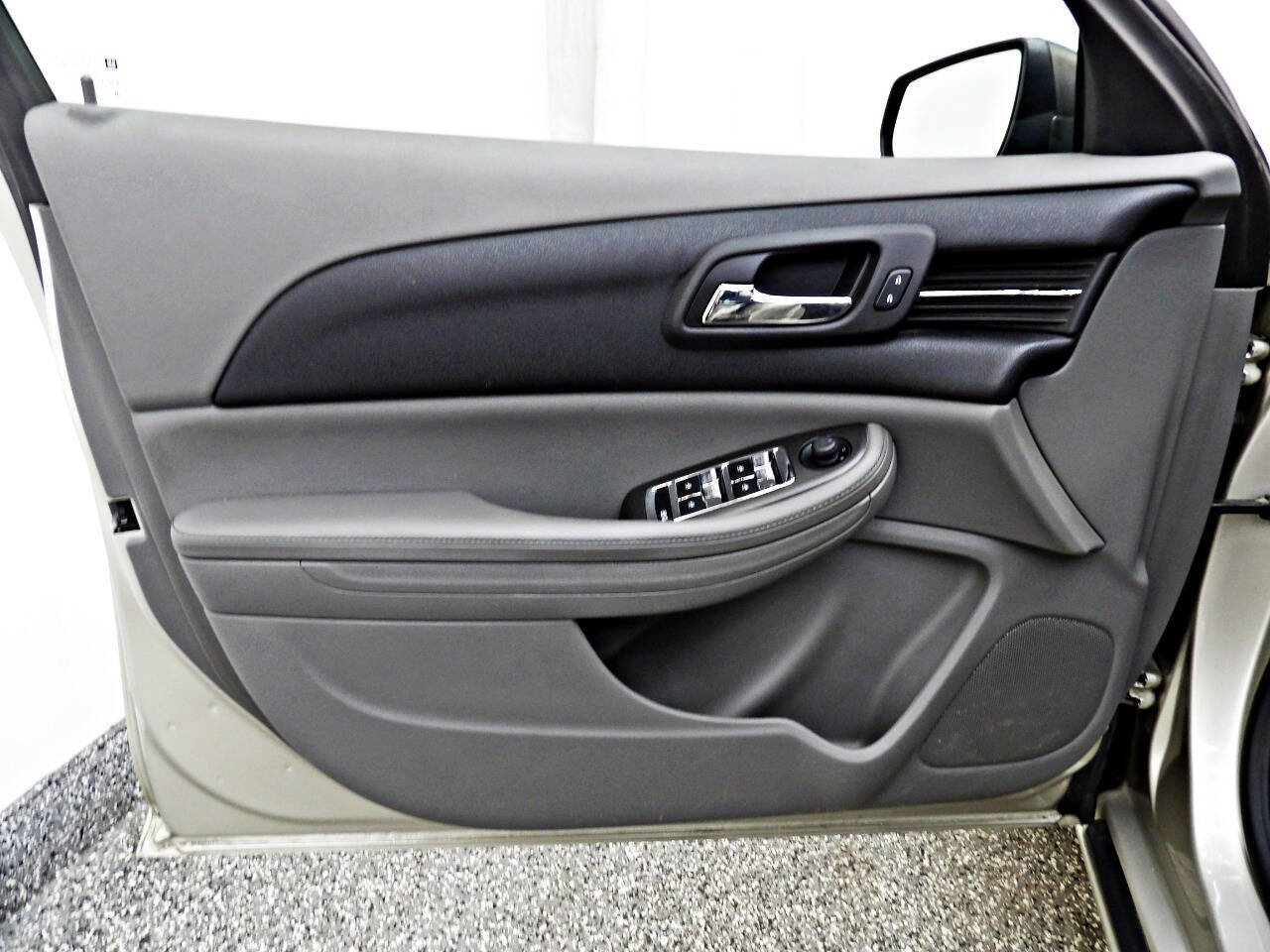 Used 2013 Chevrolet Malibu LS image 11