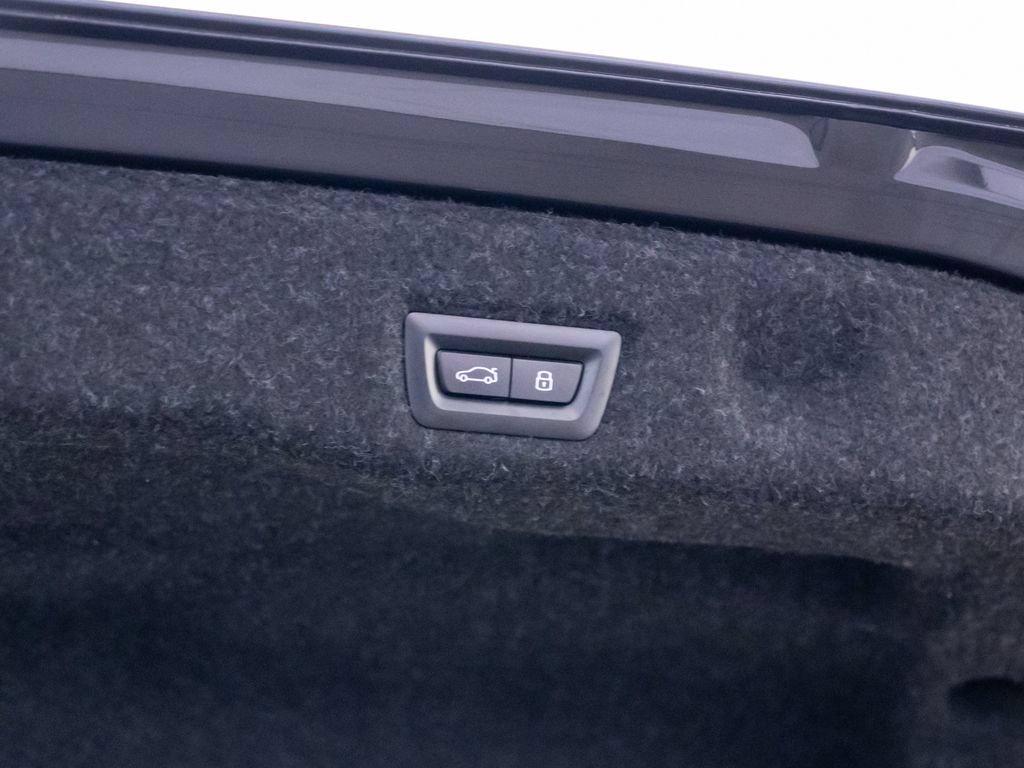Used 2024 BMW 540i xDrive w/ Premium Package AWD/4WD image 33