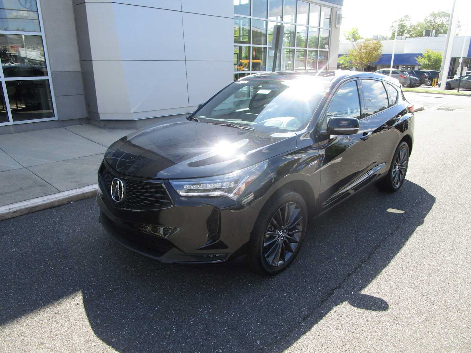 Certified 2024 Acura RDX w/ Advance Package AWD/4WD image 2