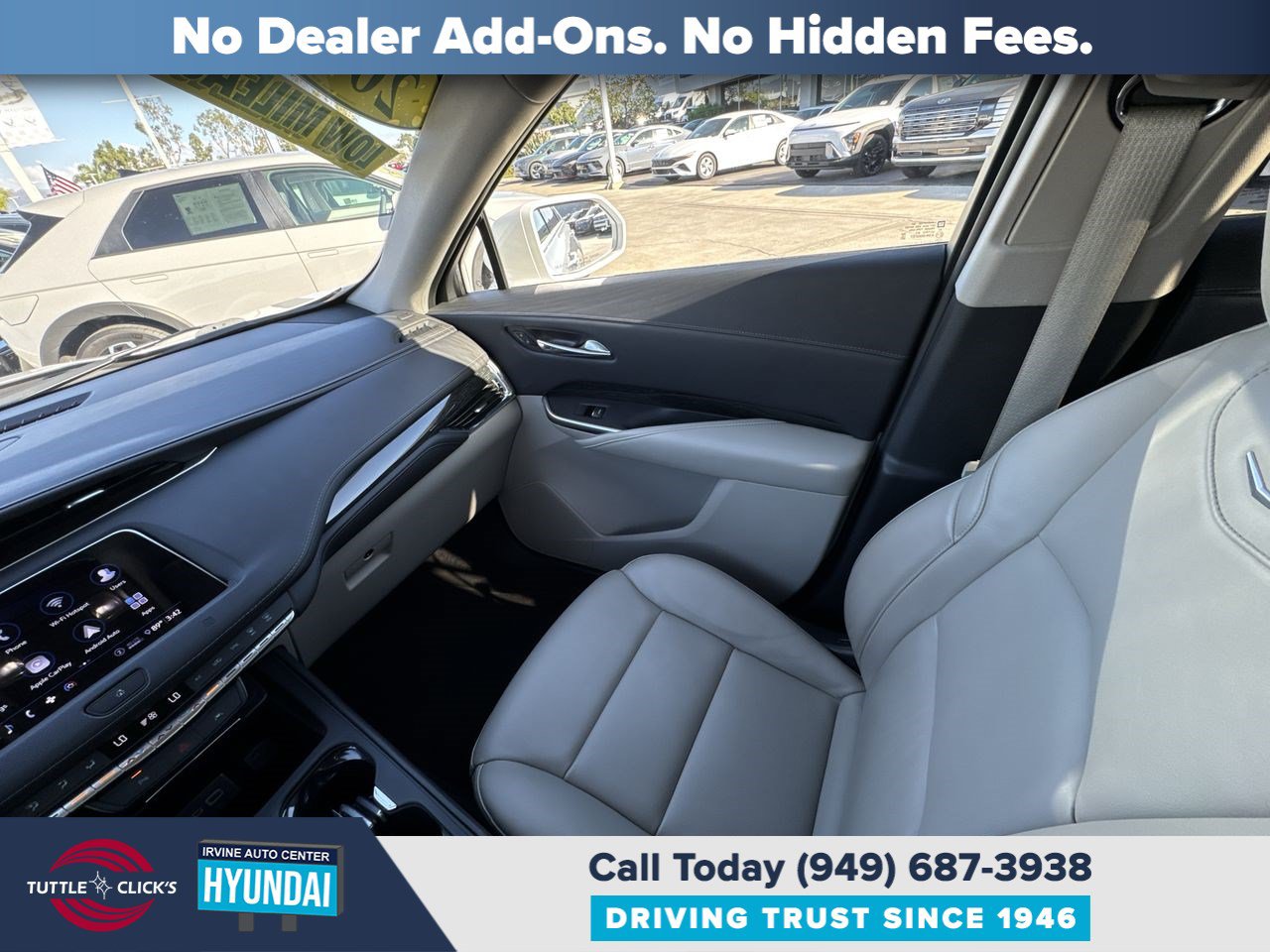 Used 2020 Cadillac XT4 Premium Luxury w/ Driver Awareness Package AWD/4WD image 3
