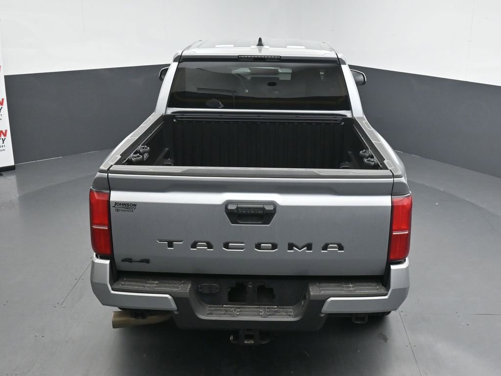 Used 2025 Toyota Tacoma TRD Sport AWD/4WD image 16