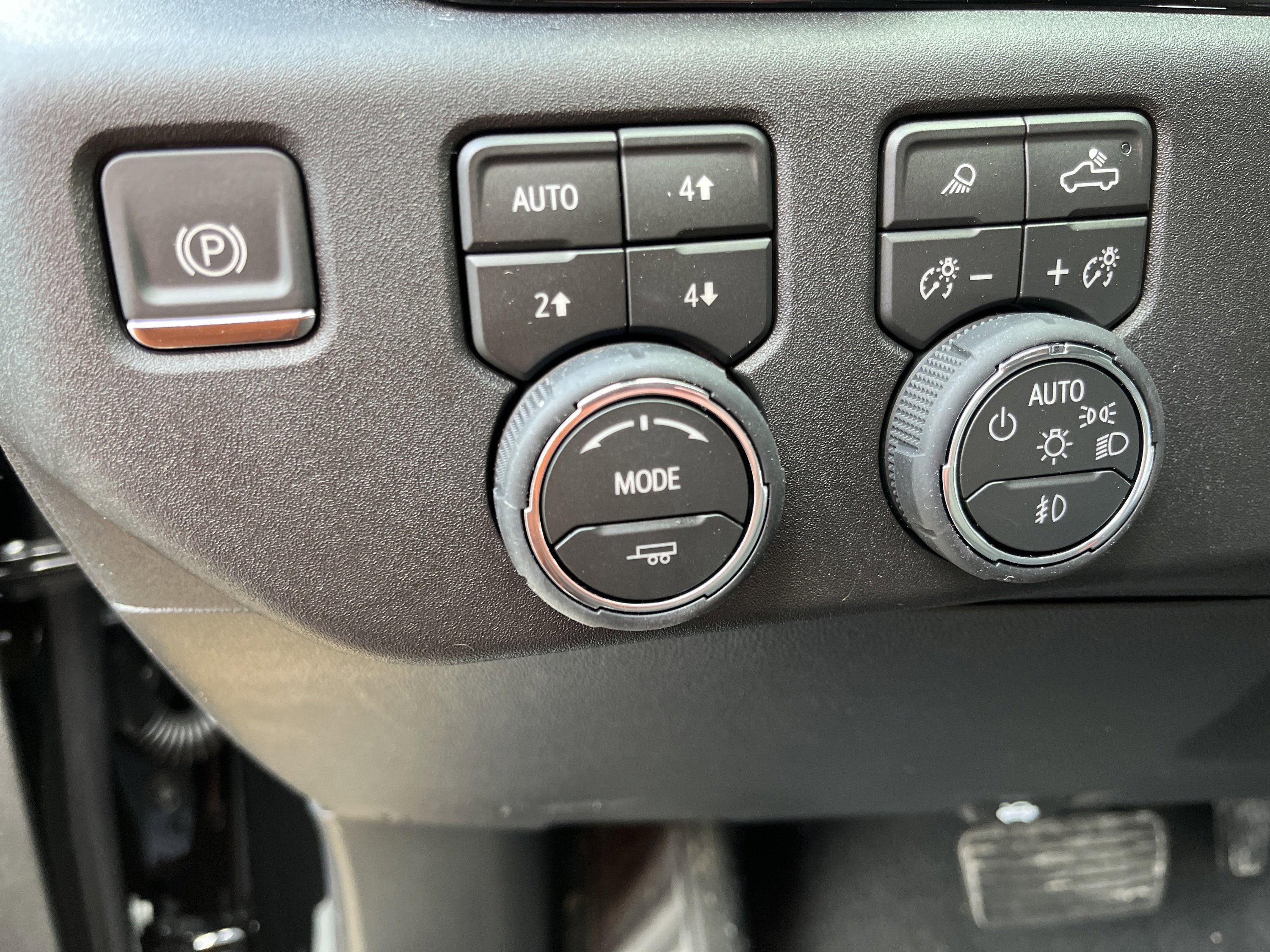 New 2026 Chevrolet Silverado 1500 LTZ w/ LTZ Premium Package image 14