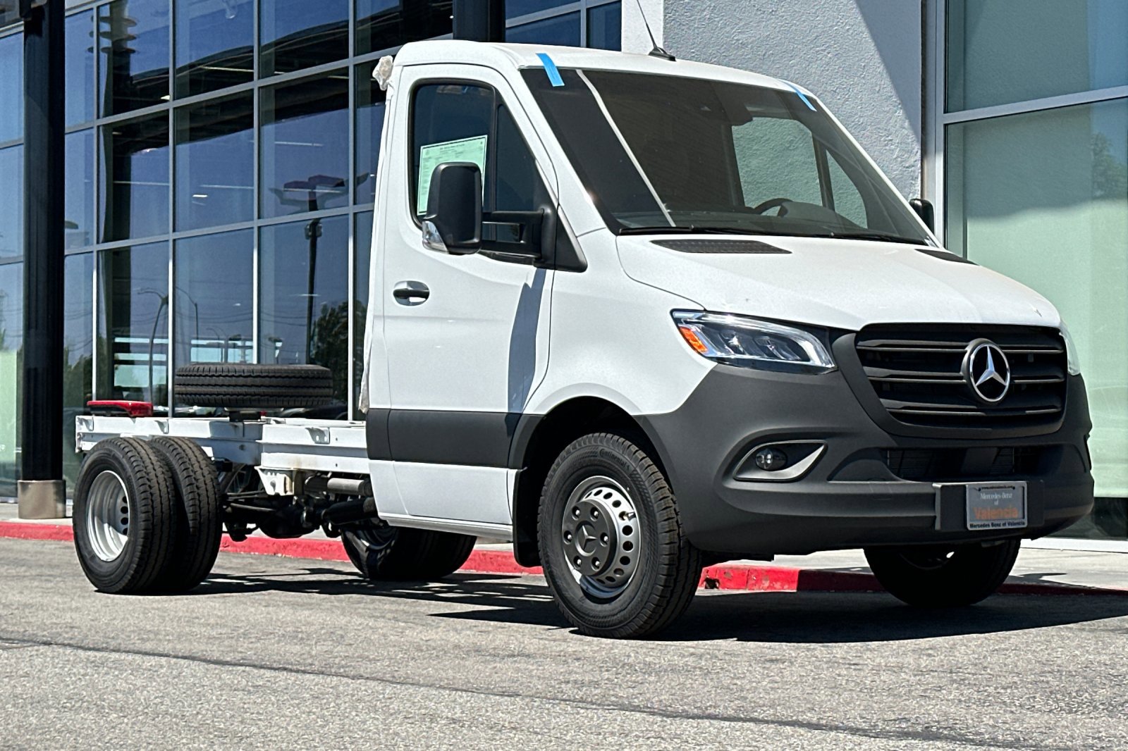 New 2024 Mercedes-Benz Sprinter 4500 image 9