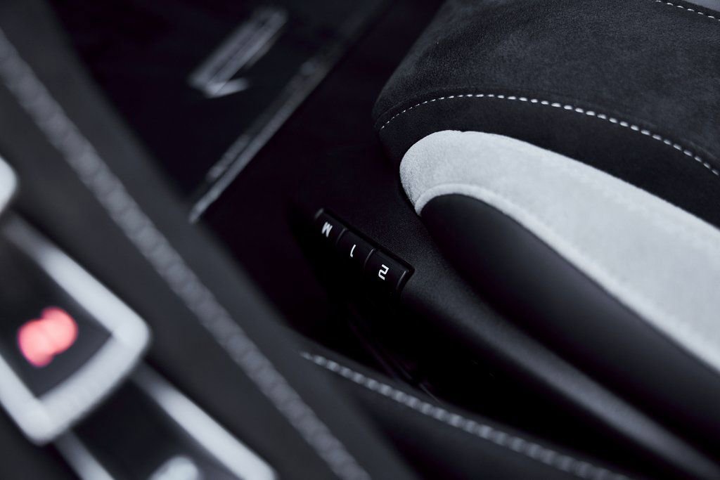 Used 2024 McLaren 750S image 37