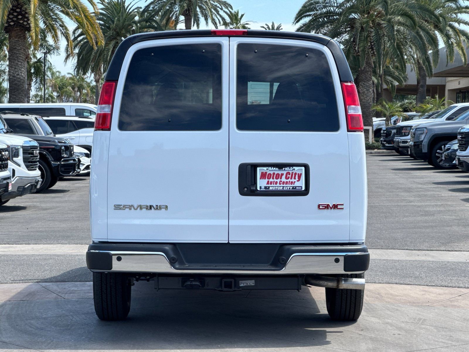 New 2026 GMC Savana 3500 LT w/ LT Preferred Equipment Group RWD image 5