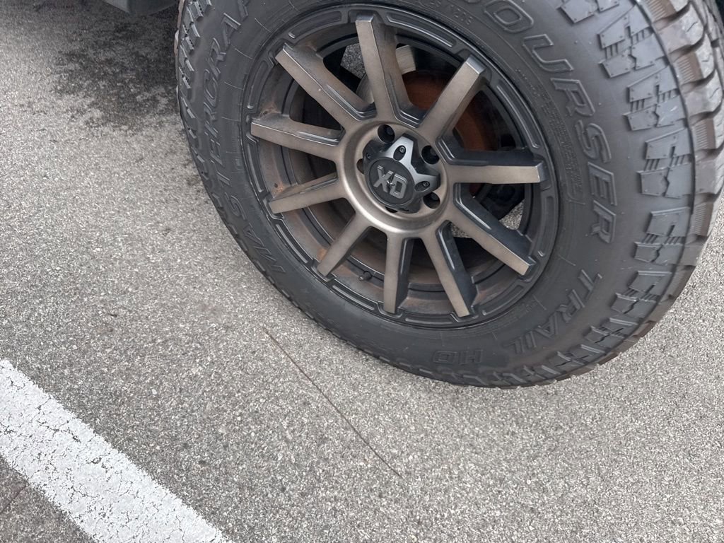 Used 2016 Jeep Wrangler Unlimited Sahara w/ Connectivity Group image 15