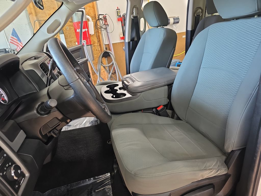 Used 2013 RAM 1500 Express AWD/4WD image 10