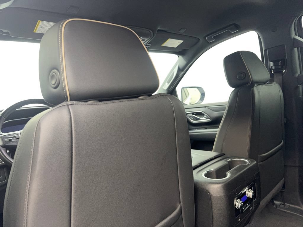 Used 2024 GMC Yukon SLT RWD image 37