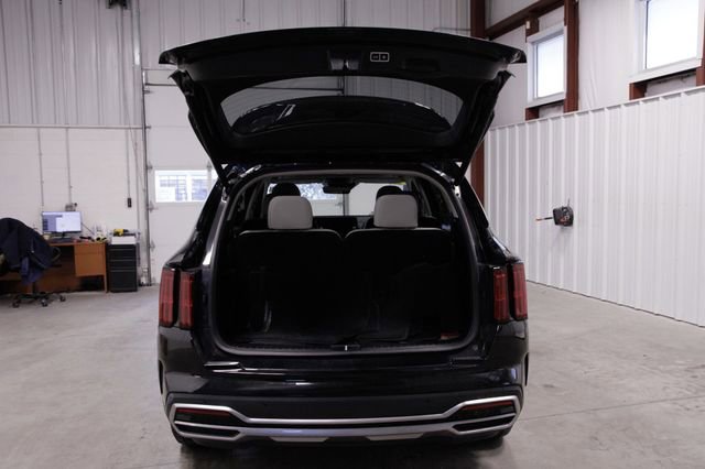 Used 2023 Kia Sorento SX Prestige image 22
