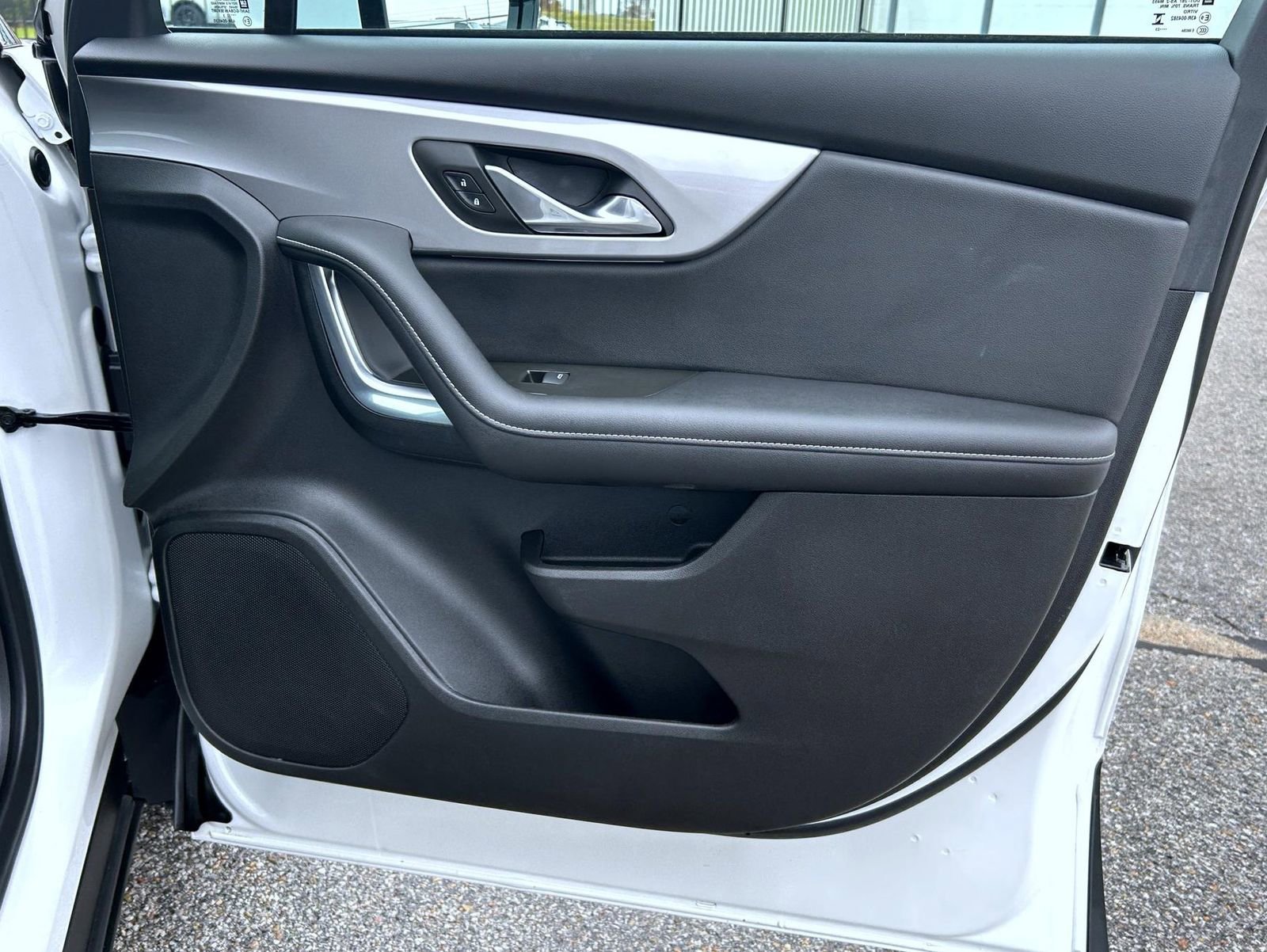 Certified 2023 Chevrolet Blazer LT w/ Convenience Package image 16