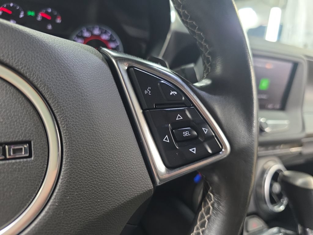Used 2021 Chevrolet Camaro LT RWD image 17