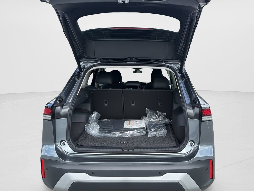 New 2026 Volkswagen Tiguan SE FWD image 9