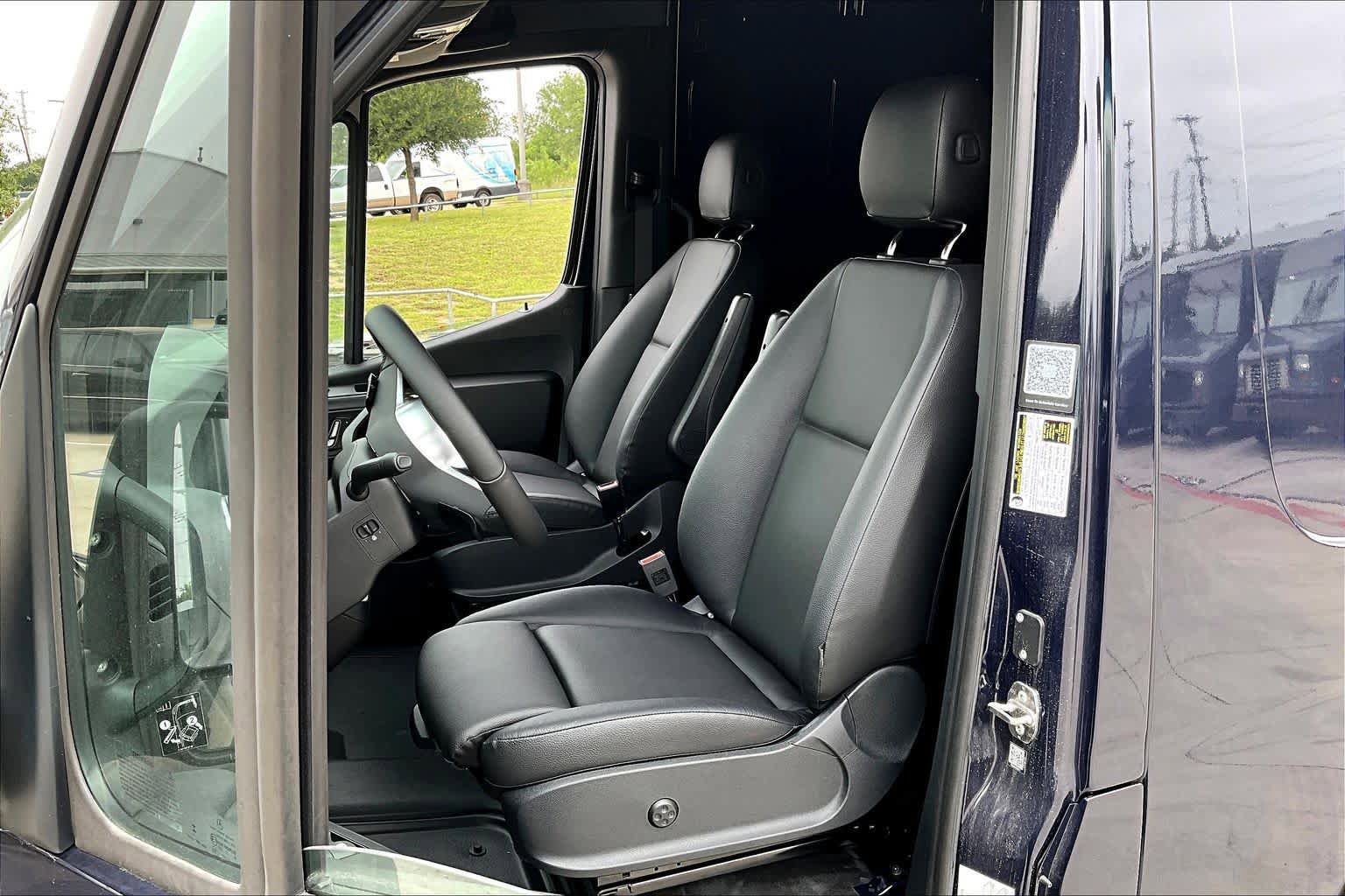 New 2025 Mercedes-Benz Sprinter 2500 image 17