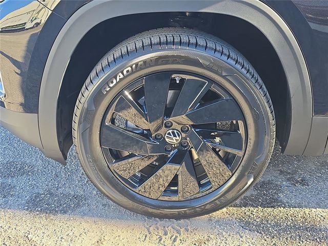 New 2026 Volkswagen Atlas SE image 8