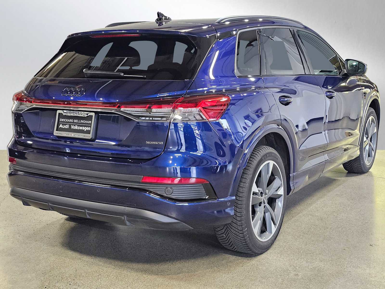 Used 2023 Audi Q4 e-tron Premium Plus w/ Premium Plus image 7