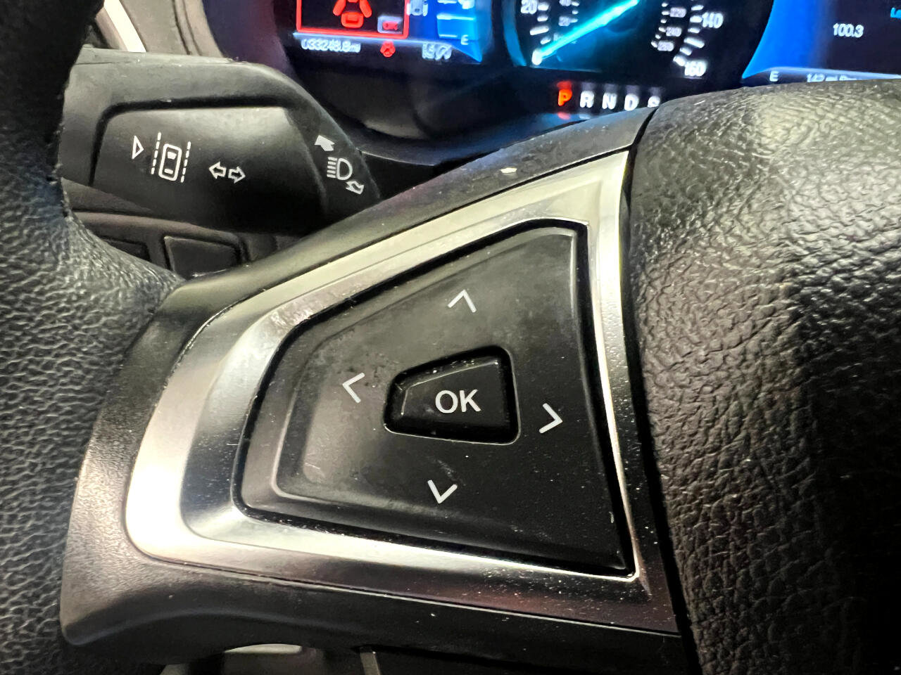 Used 2024 Ford Edge SEL image 37