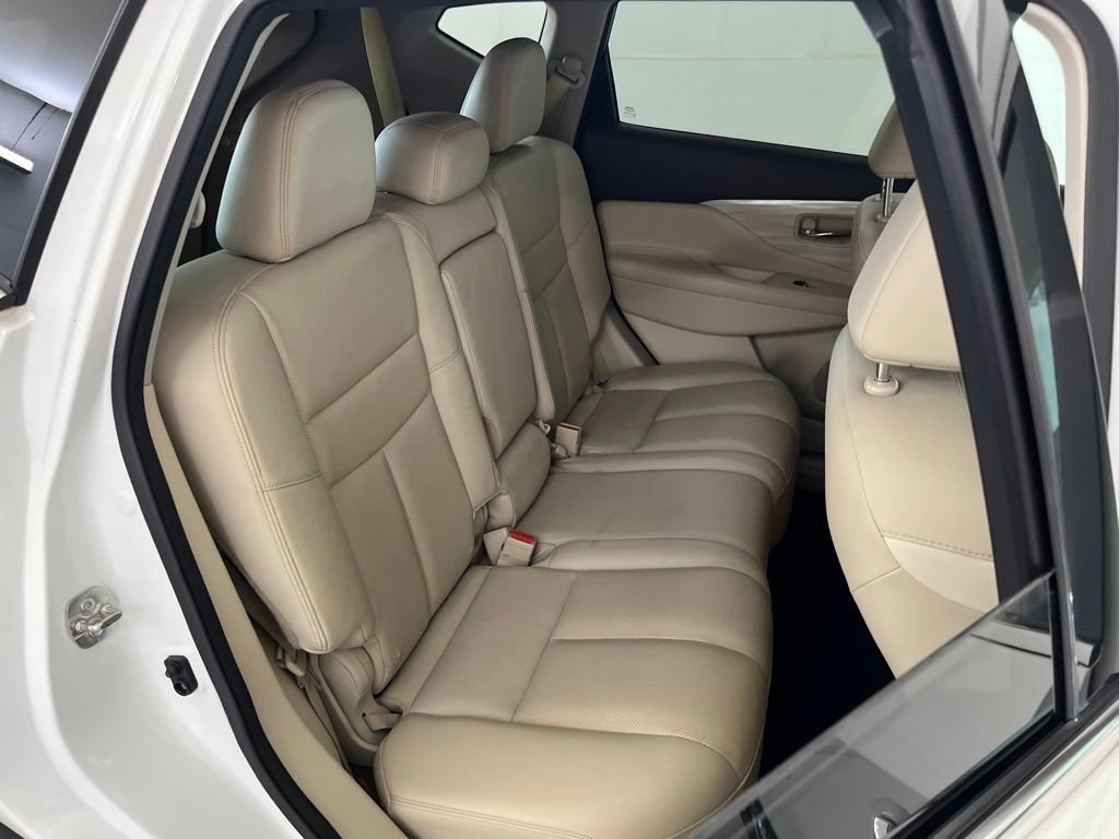 Used 2015 Nissan Murano Platinum w/ Platinum Technology Package AWD/4WD image 21