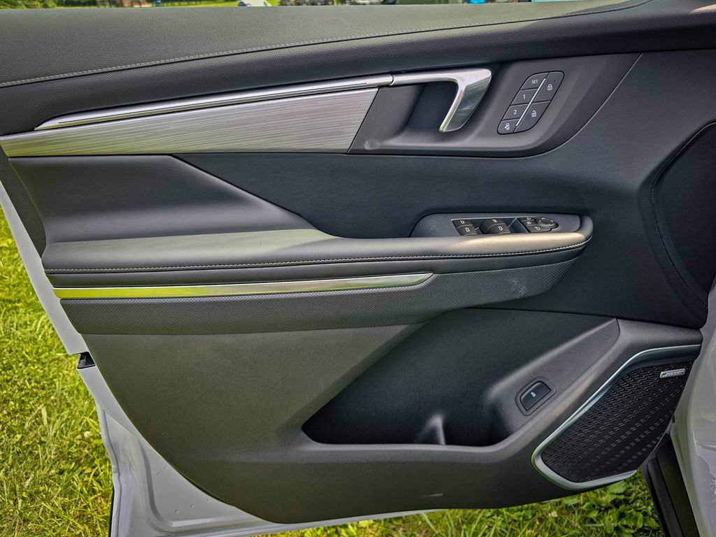 New 2027 Buick Enclave Preferred w/ Power Package AWD/4WD image 9