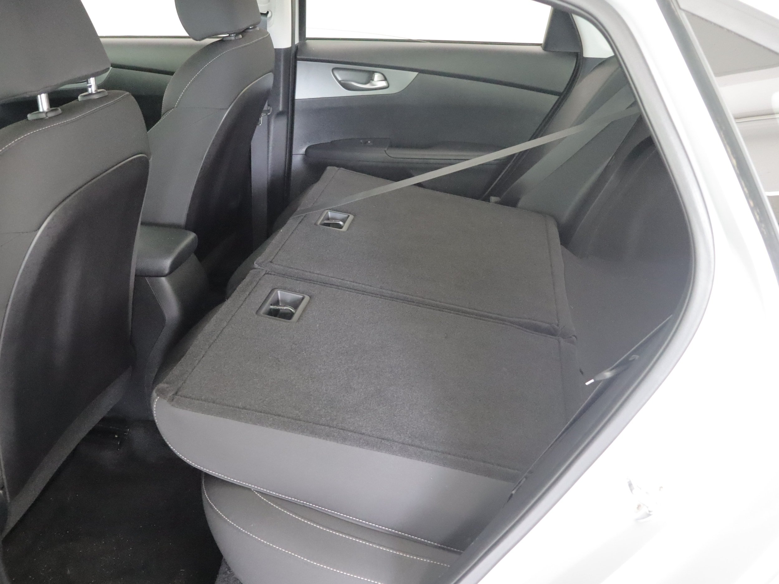 Used 2019 Kia Forte LXS FWD image 17