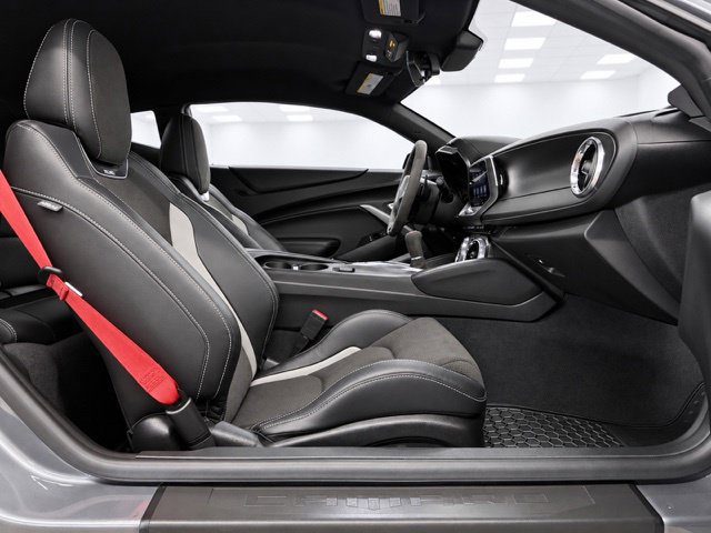 Used 2022 Chevrolet Camaro SS RWD image 23