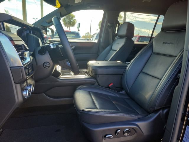Certified 2025 GMC Yukon XL Denali image 22