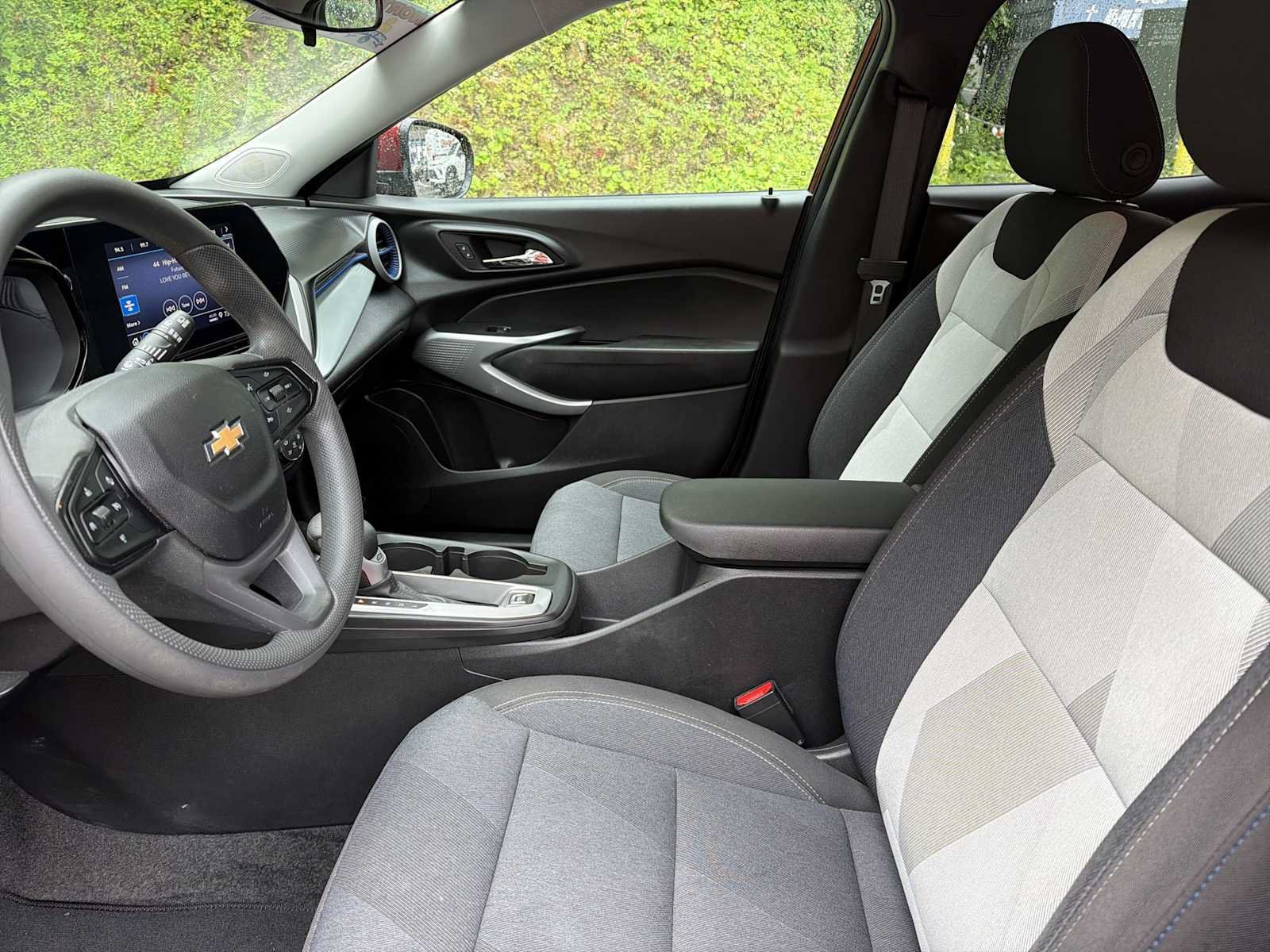 Certified 2024 Chevrolet Trax LS w/ LS Convenience Package FWD image 20