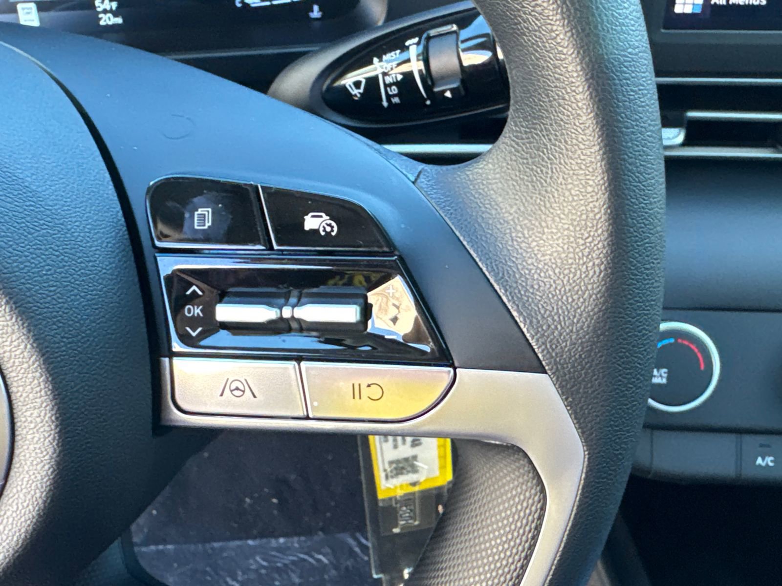 New 2026 Hyundai Elantra SE FWD image 27