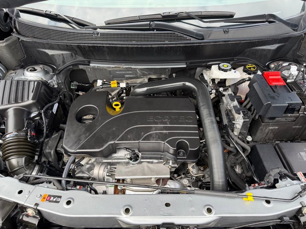 Used 2025 Chevrolet Equinox ACTIV w/ Convenience Package III image 39