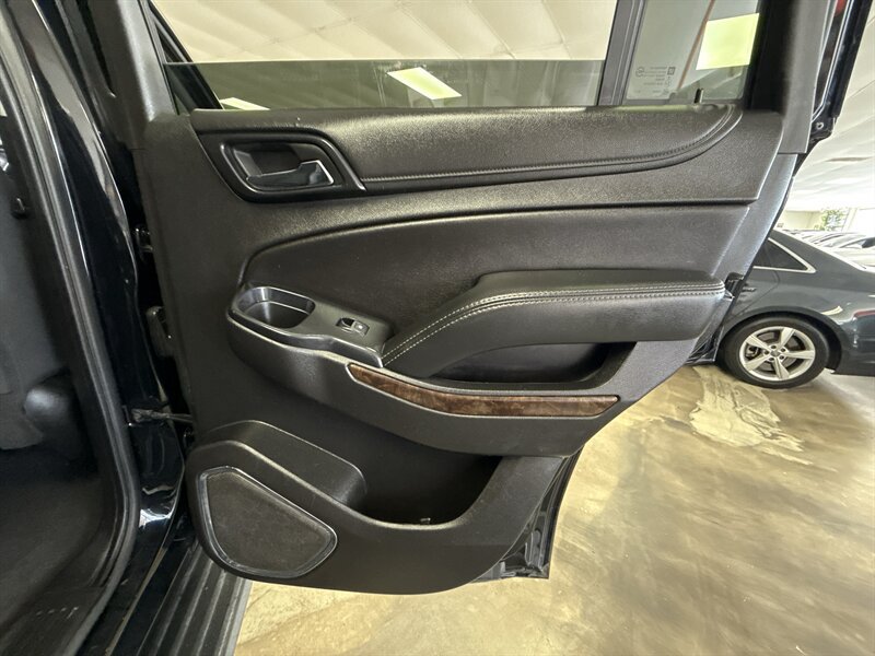 Used 2019 Chevrolet Tahoe LS RWD image 18