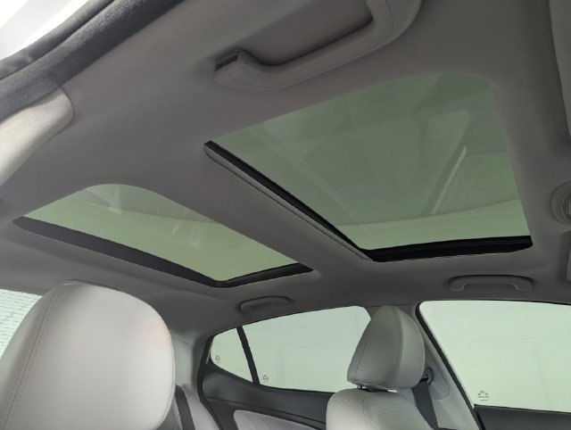 Used 2015 Kia Optima SX FWD image 24