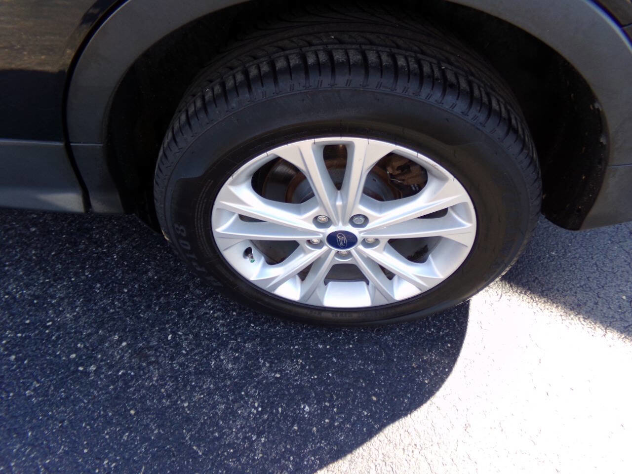 Used 2018 Ford Escape SEL image 36