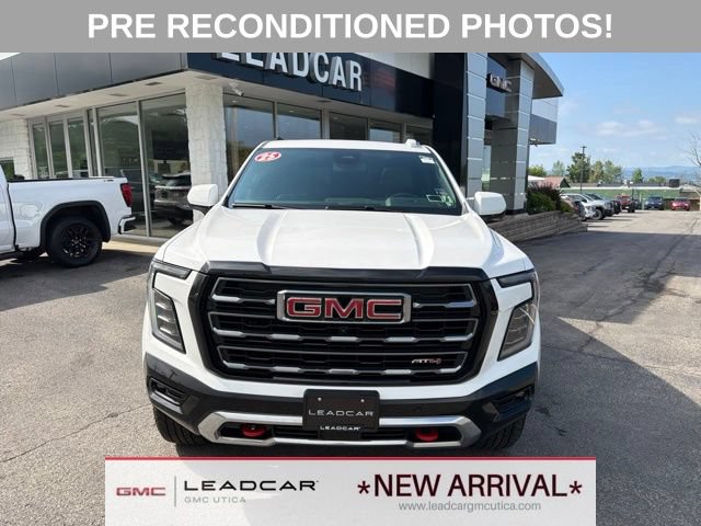 Used 2025 GMC Yukon AT4 AWD/4WD image 8